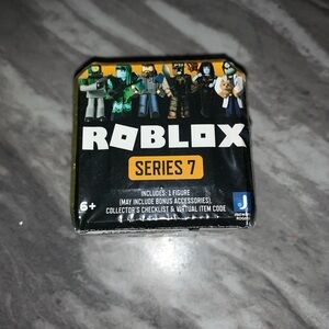 Roblox Series 7 Blind Box New Unopened Sealed NIB